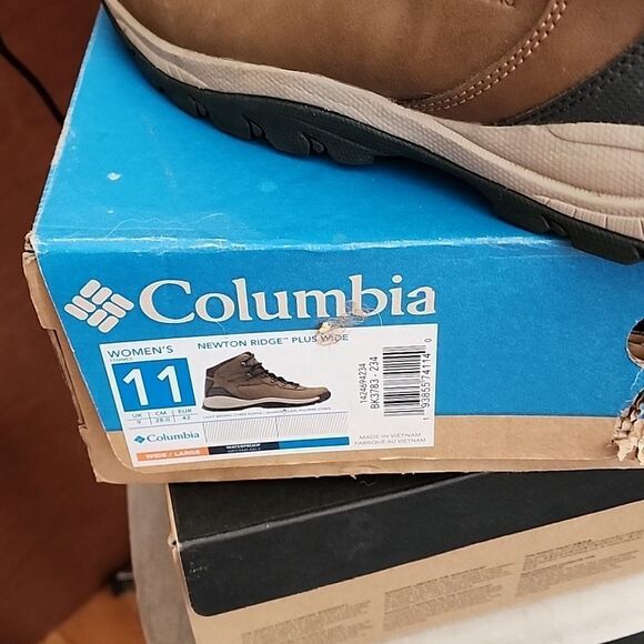 Women's Columbia Newton ridge winter boots size 11 worn  X2 times - Picture 2 of 6